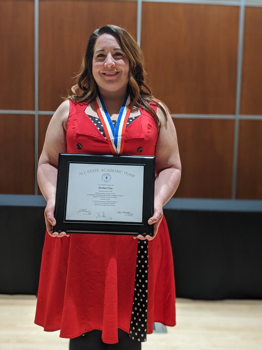 ItccPtk's tweet photo. Chapter president @JordanC98139791 receiving her All-State Academic Team certificate and medallion today at @IvyTechBL 

Way to go, Jordan! @IvyTechRichmond is taking over #Catalyst2020 next. #PTK #IAmPTK #WeArePTK #GetItDone #GetIt #ExtraExtra #AllState https://t.co/TkEbQKv3ny