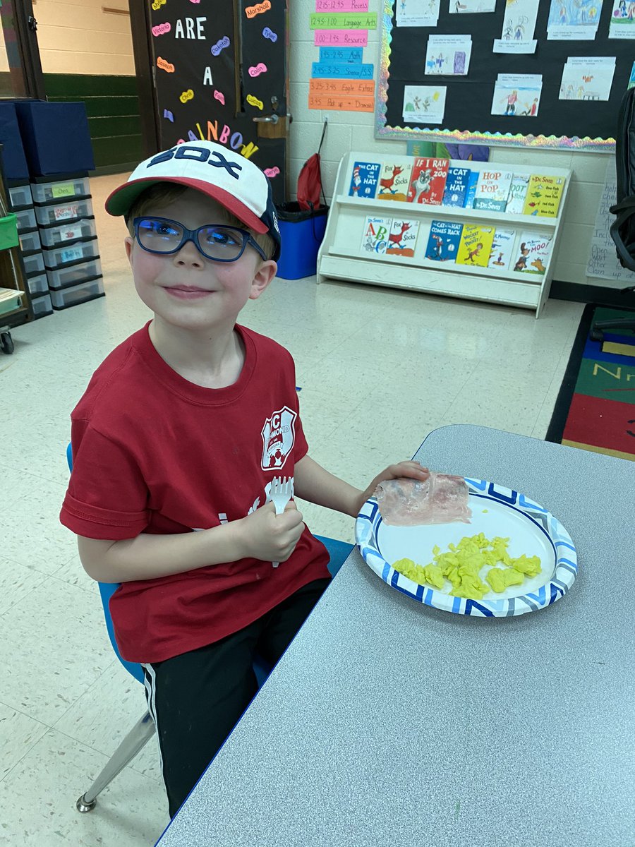 We finished up Read Across America week with tasty green eggs and ham! It was a hit! @EESMaher #oneccps