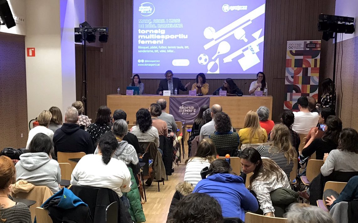 Acte de presentació de la 10ena edició de #DonaEsport de l'entitat <a href="/PanteresGrogues/">Panteres Grogues</a>, 🐆🐆 club esportiu LGBTI 🏳️‍🌈 Per molts anys i molt bon Dona Esport 2020!!