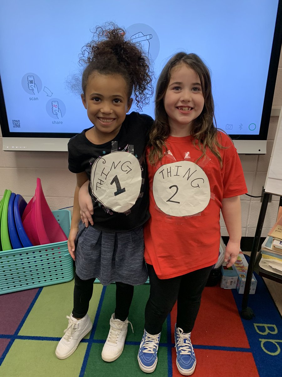 DAngelillo's tweet photo. Celebrating Dr. Seuss #parkavepride https://t.co/rwkt63uwVX