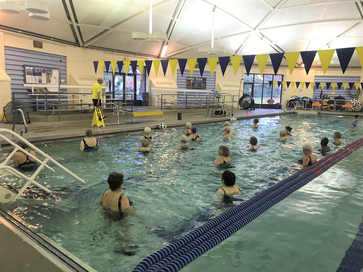 PDXParksandRec's tweet photo. Mayor @tedwheeler announces plans to keep @PDXParksandRec Portland Parks &amp; Recreation's Columbia Pool in North Portland open through June 2021.

For details, please visit https://t.co/EmUaY7qLRz https://t.co/KYfjoMg8TM