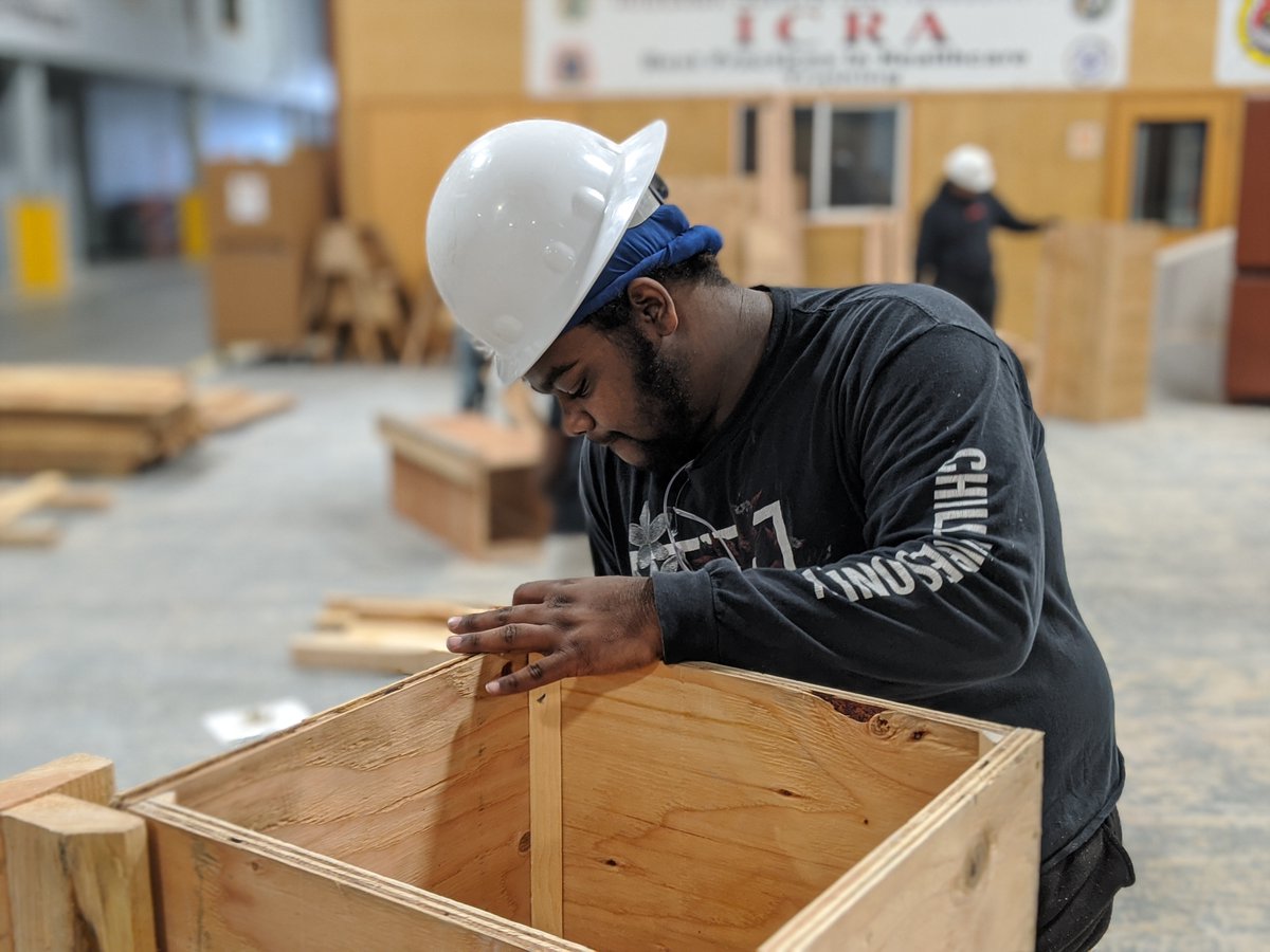 TeamPNCI's tweet photo. Mr. Whitaker and students from @Helensviewpdx were on the deck today, building concrete forms. Doesn't that sound like an awesome school field trip? Those #futurecarpenters love #handsonlearning and #hammertime!
#orcte #CTE #Helensview #learningisloud @MultnomahESD https://t.co/sDKDJ2BKHT