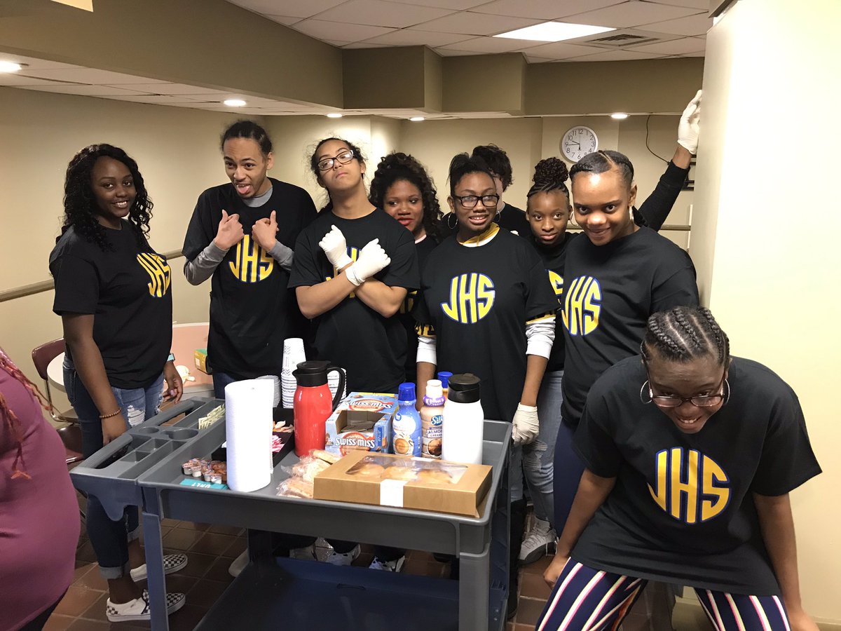 HSVk12's tweet photo. Thank you Jemison H.S. students and teachers for providing the Coffee Cart Service at the Central Office this morning.  The name of their coffee-cart business is “The Daily Grind”.  @MaeJemisonHS 
#Entrpreneurs
#WorkforceSkills https://t.co/7SDd0rOkEJ