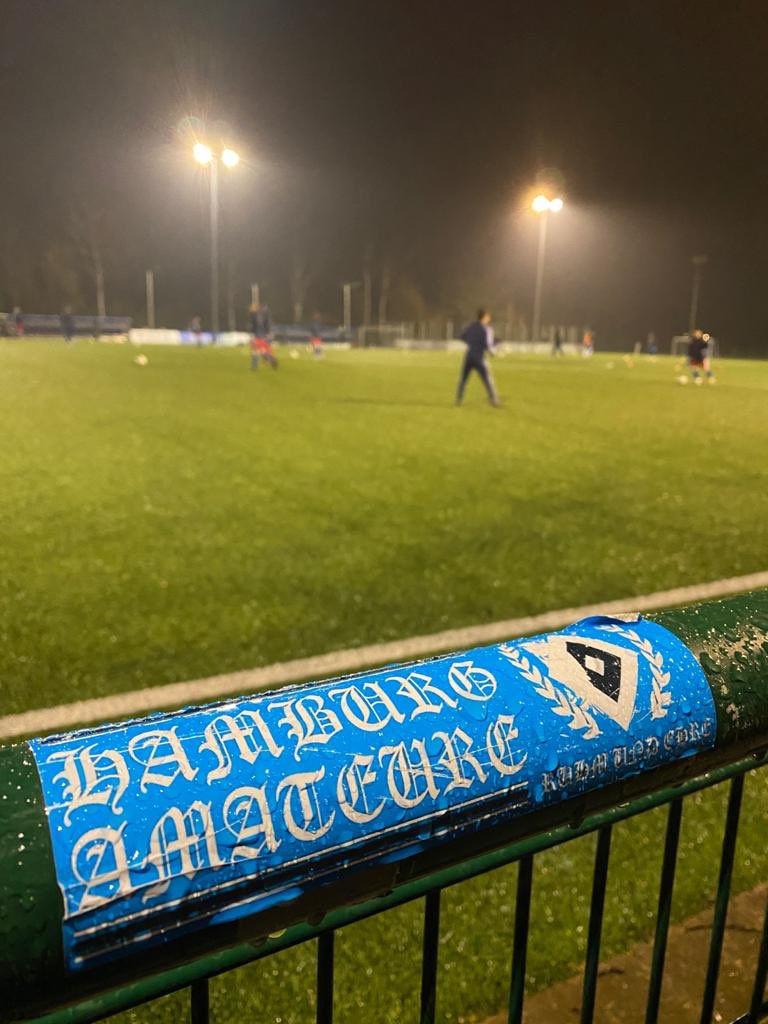 rollenderhsvfan's tweet photo. Oberliga Hamburg: HSV III gegen FC Süderelbe 7:1 , eine richtig starke Teamleistung 💪💙 #hsv #nurderHSV #hsv3 #hsviii #hamburg #hamburgersv #regen #hansestadt #wochenende #freitag #oberligahamburg #oberliga #ground #groundhopper #paulhauenschildsportplätze #fussball https://t.co/JdMr7ofcXw