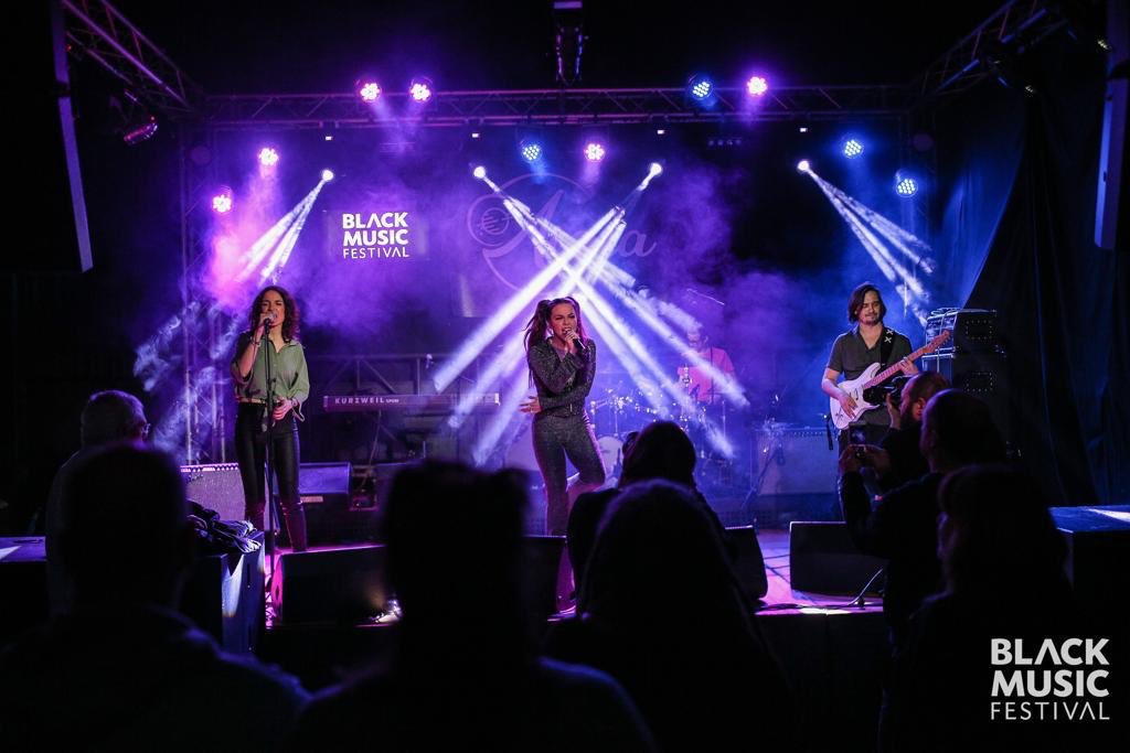 blackmusicfest's tweet image. Comencem aquesta nit amb Aiala a la Sala de concerts la Mirona!
.
.
📸 @Marti_Navarro_ 
@JaraAiala @la_mirona #bmf20 #blackmusicfestival #aiala #salalamirona