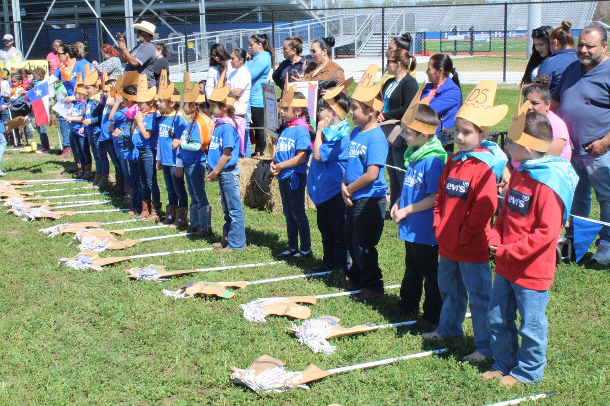 SivellsElem's tweet photo. Our Kindergarten classes had a great time at their 'Kindergarten Rodeo' this afternoon! Thank you to everyone that helped make this event so much fun for our students! #wearewharton #sivellsstrong #sivellsrules #sivellsrocks #sivellssuccess #kinderrodeo https://t.co/trb6eekCSS