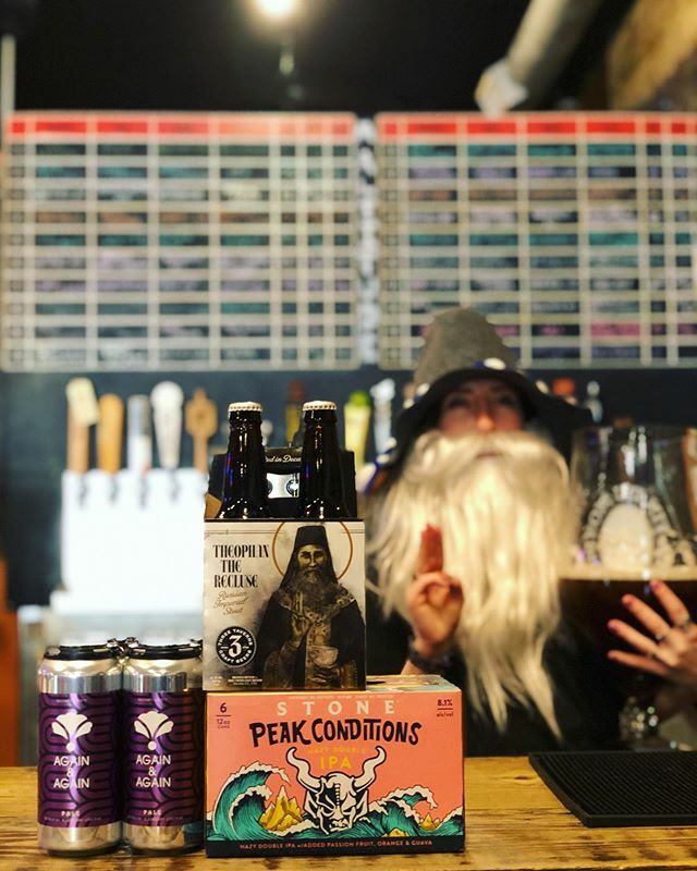 TheMaltiDUDES's tweet photo. Theophan, the Russian Monk, came back to the Tude to showcase this year’s drop of “Theophan the Recluse” Russian Imperial Stout from @threetaverns ! 
Also presenting two new IPAs:
🍻 “Peak Conditions” from @stonebrewing is a Hazy Double IPA w/ passion… https://t.co/tDo4cuMmOp https://t.co/YLRtqWMIqT