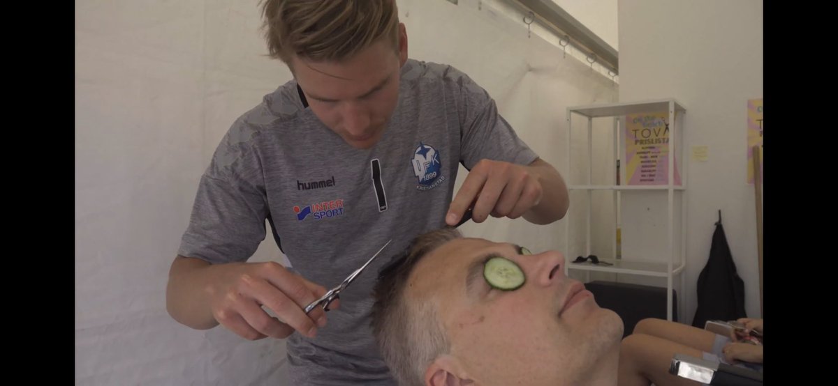 Leoolarsson's tweet photo. @chrisekmark Vill Sebastian ha en ordentlig frisyr så ska jag givetvis hjälpa honom! Jag har en tid ledig i nästa vecka! https://t.co/q0deo03IG1