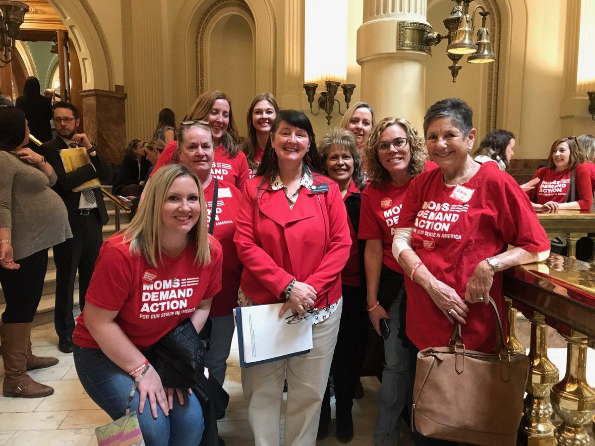 KathyHagen13's tweet image. Had a great day with 390 other Moms Demand Action advocates at the Colorado state capitol. The legislature was introducing 2 new gun control bills today! #coleg #MomsDemandAction #commonSenseGunControl