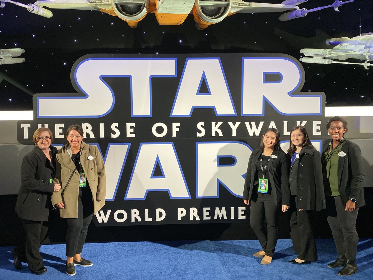 MyProgramDLR's tweet image. On #InternationalWomensDay2020, we'd like to highlight and thank the hardworking women of the Disney College Program, and Disney Internships & Programs!
#DLRCP #DLRCPSpring20