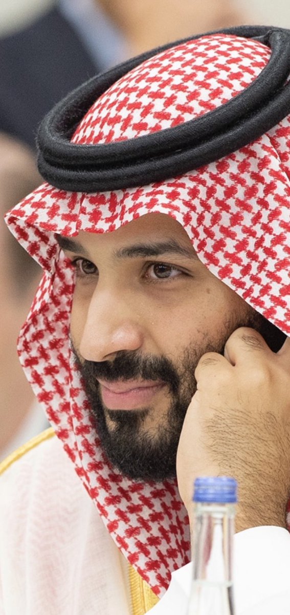 KSA24's tweet photo. اصْعَد بِعَزْمِكَ إنَّ المَجْدَ مُتَّصِلُ
وهل تَمَلُّ صُعُودًا أيُّها البَطَلُ ؟
،،
أنتَ المُفَكِّرُ قَدْ نادَتْكَ نَهْضَتُنا
أنتَ المُجَدِّدُ والمأمولُ والأمَلُ
،،
أنتَ المُظَفَّرُ لا تُثنيك مُعْضِلَةٌ
أعداءُ هِمَّتِكَ التَّقْصيرُ والكَسَلُ https://t.co/8F1engV6RC