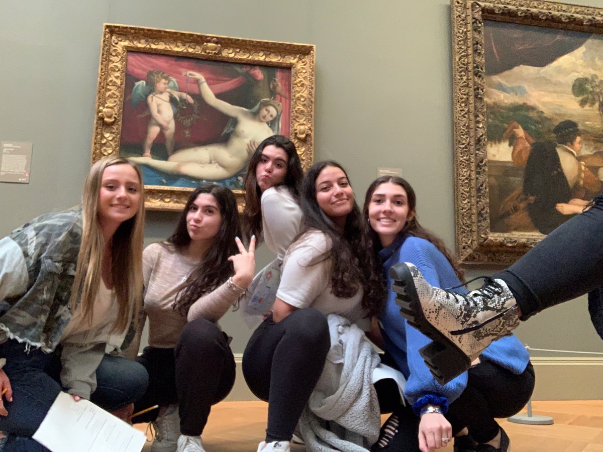 OfficialHHHCSD's tweet photo. Hills West IVH Italian students in Mrs. Terracinaโs class completed a scavenger hunt at the @metmuseum & visited some of the artworks that they learned about in class. Students learned about Italian Renaissance, Futurism & Metaphysical art movements. #HHHCSD #FLWeek #NFLW20 https://t.co/3TduPOFbck