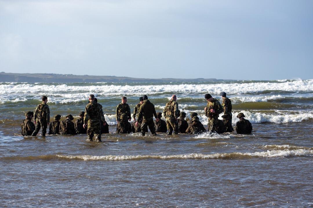 12infbn's tweet photo. Making full use of the dry morning,   recruit training continued today in Lahinch. #StrenghtenTheNation. https://t.co/0KVAPfEuMh