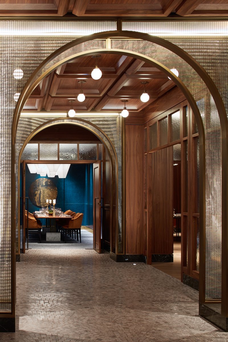 FairmontRYH's tweet photo. Your next private dining experience awaits in the REIGN Royal Room. 💙 👑 

Click here for more details on our private dining experiences: https://t.co/slFN2TrXqv

#RYHReign #TorontoRestaurants #FairmontEats https://t.co/9ZOCKzNga3