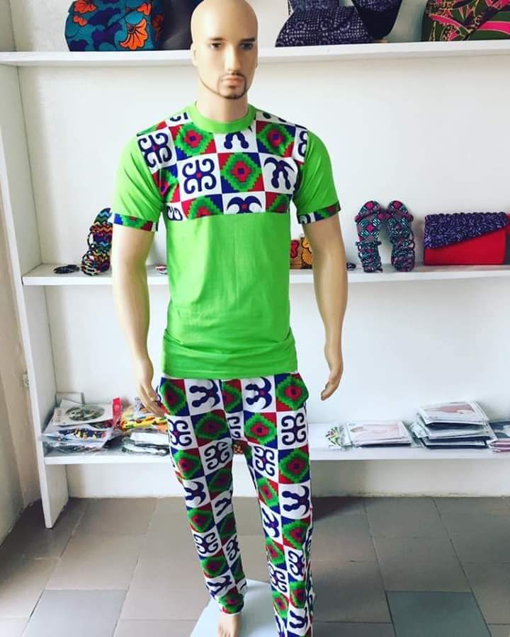 DesignFati's tweet photo. #Men #collections...
Faites vos commandes chez nous. Stock limité🤗
A #FashoD, ce n'est que de la meilleure qualité. 💪🏾💪🏾💪🏾
Livraison à domicile.
Watshapp Business : +224629825701
____ #FashoD_Fashion ____ https://t.co/gSKhu0dSmX