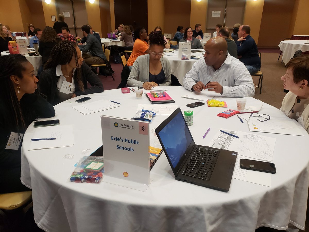 ZGatson2's tweet photo. Team Identity Maps in the making @SmithsonianScie on the @XULA1925 campus. The work is just beginning. #STEMmatters #STEMTeacherLeaders #MakeTheFuture @HoustonISD @WesleyES_HISD @msap2017 #MSAP2017 #WesleySTEM https://t.co/BFMGhLdE6Y