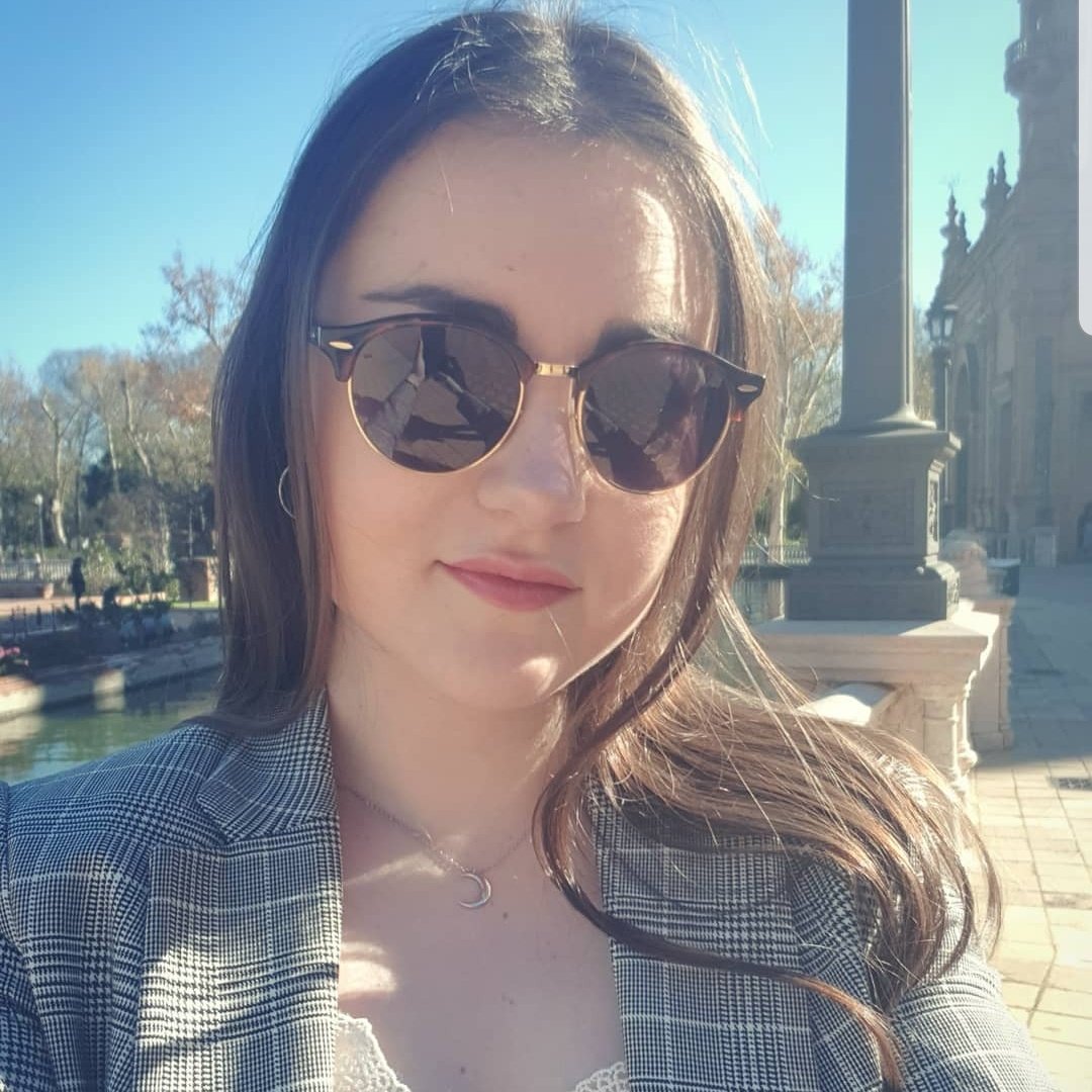 selena_lbc's tweet photo. #NouvellePhotoDeProfil https://t.co/PmMJU69JQd