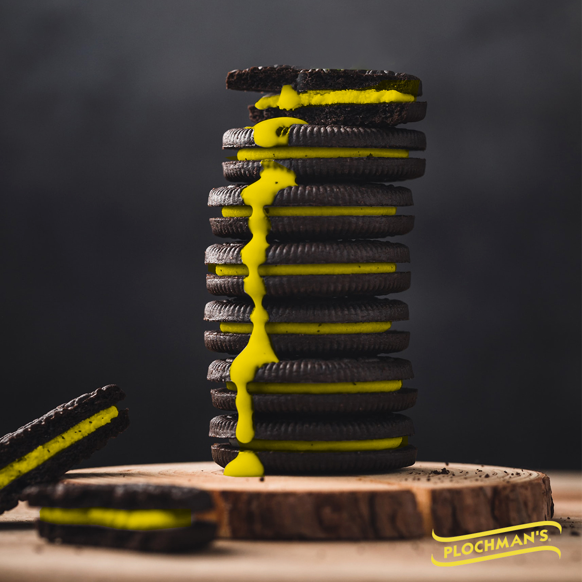 Plochmans's tweet photo. Look, we aren’t sure what to make of this either, but a recent crossword puzzle clue brought this… #oddpairing to our attention. Have you ever topped sandwich #cookies with #mustard? https://t.co/PmsYRXNSQk