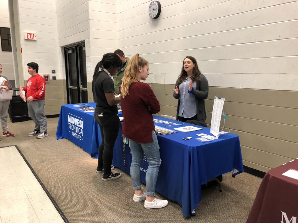 DanLamboley's tweet photo. College and Career Fair at Normal West High School! A great opportunity for juniors as they begin to consider their post high school options!   
@McLeanCountyU5  
@NCWHSDJohnson  
@NCWHSACodron https://t.co/0CBNdUqiM4