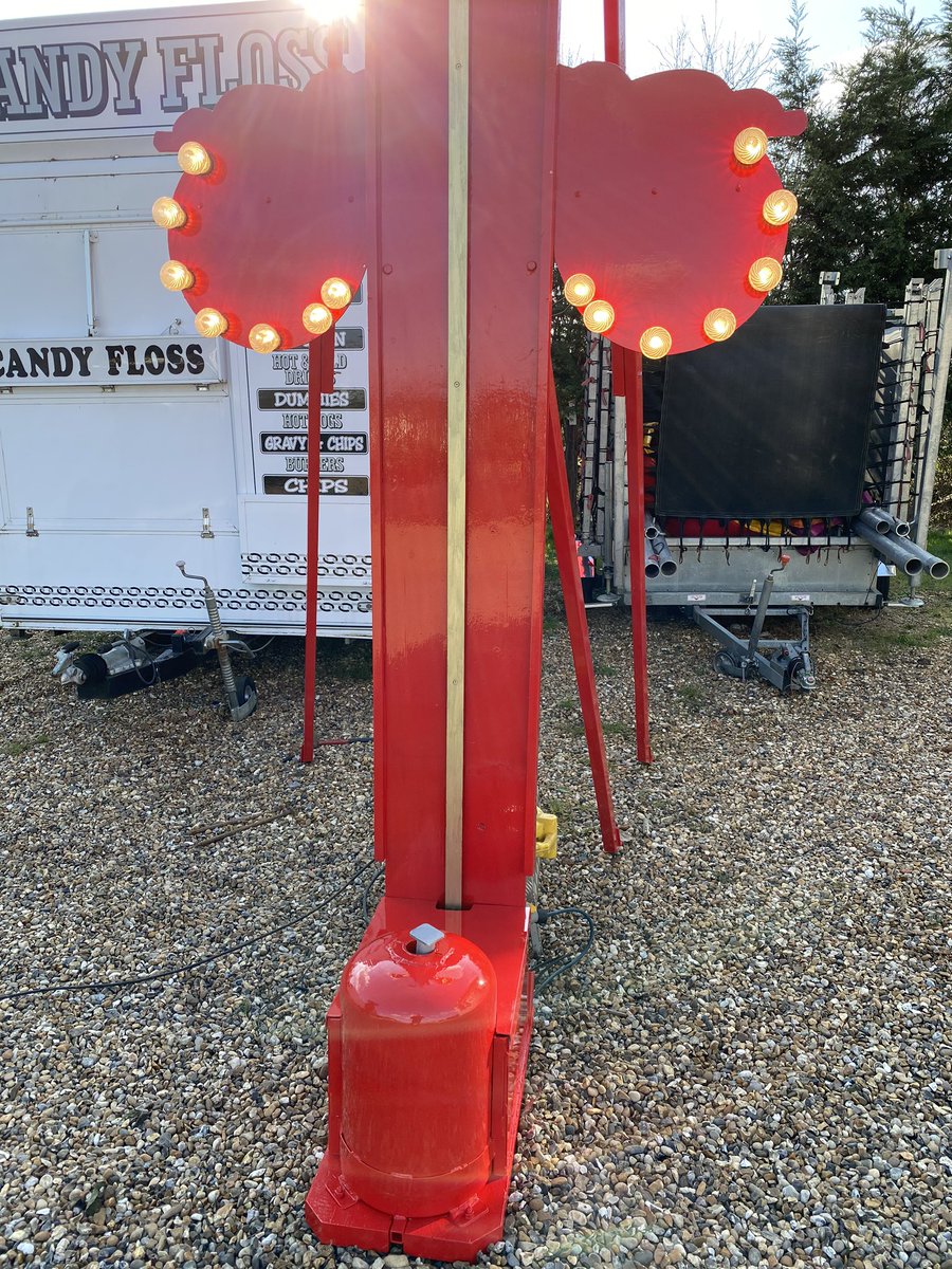 Hebborns funfairs tweet media