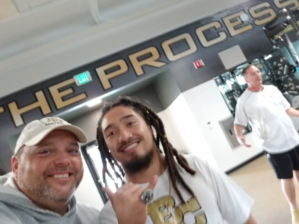 CoachFunk55's tweet photo. Always good to see family come back to say #howsit #BCpride #traditionnevergraduates #BTA https://t.co/WiCu67icic