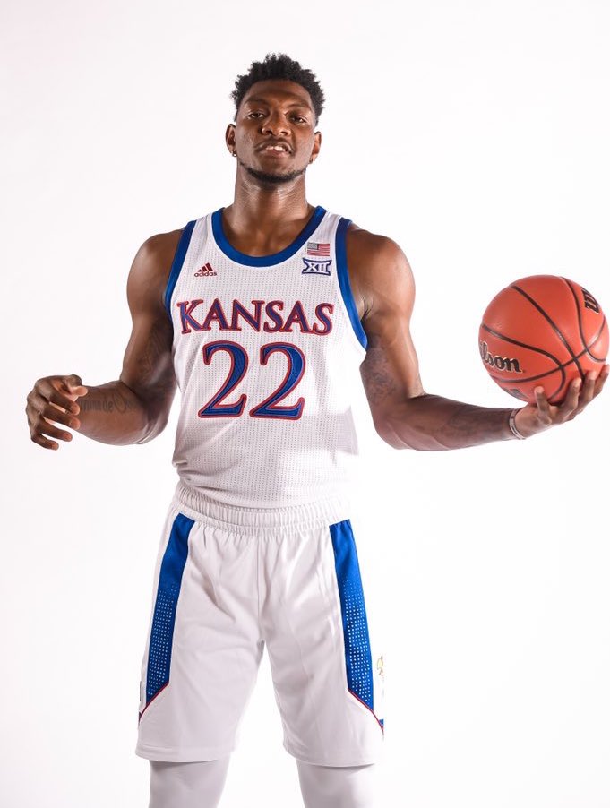 BarstoolKU's tweet photo. He’s back 😈🔴🔵 https://t.co/eBqg3dgNbS