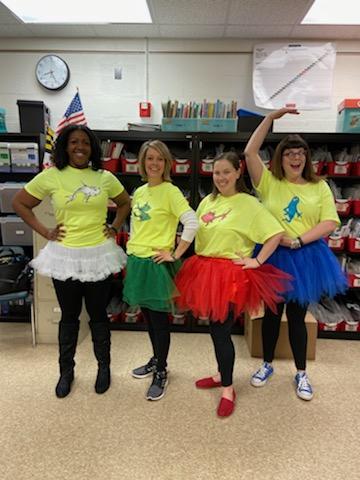KneShall's tweet photo. One Fish, Two Fish, Red Fish, Blue Fish swimming about....what a great #ReadAcrossAmerica week at @NGlenESaacps they all shout! #hbdDrSeuss https://t.co/VjTByGXaK7