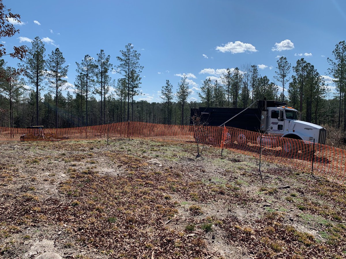 MastersPropInc's tweet image. The next dream 🏡 is coming out of the ground! Soon, this private 30 acre property will boast a beautiful 3 story farmhouse with a walkout basement. Stay tuned for updates! #MastersQuality