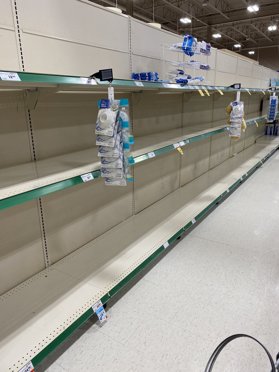 CurtainsAreOpen's tweet photo. Seems to me we’re in for a shit storm!!!
#punintended #stormchips #tissueissue https://t.co/uDXSWfZxkj