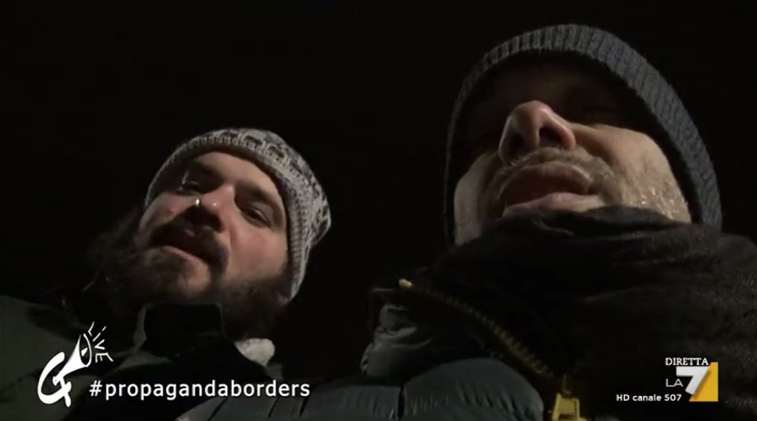 welikeduel's tweet photo. Nella jungle di Calais

#propagandaborders #propagandalive https://t.co/UE7YMLtCdd