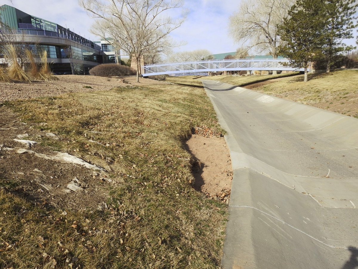 ABQFloodControl's tweet photo. March 6, 2020- #AMAFCA #FacilityFriday Did you know that between I-25 and Tiburon Street, the North Diversion Channel was designed for a 100- year flood but only lined for a 10- year flood? This channel is jointly maintained by both AMAFCA and the Journal Center! https://t.co/kFMgugxSe6