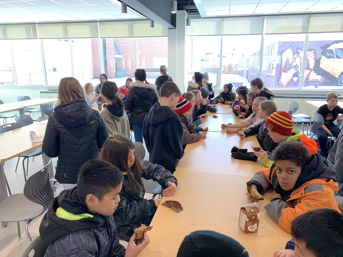 AdrienneDando's tweet photo. Thanks so much to the team at @cbLRSD for the warm welcome for our 6s today. The students learned so much and are getting very excited to become Cudas! #ESCSBelonging #SageCreekLRSD https://t.co/eYqL3RVQ32