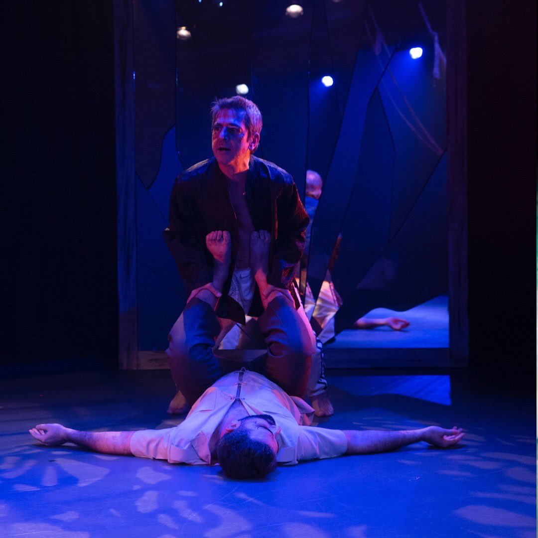 kperformingarts's tweet photo. P A R A V A N L A R, 17 Mart Salı Akşamı Saat: 20:30’da ve 24 Mart Salı Akşamı Saat: 20:30’da K! Sahne’de seyircisiyle birlikte nefes nefese oynamaya devam ediyor.  

Biletler @Biletix ve K! Sahne Gişe’de.
Rezervasyon: 0 212 281 81 55
Biletix: https://t.co/otXXFEMKSm…

#tiyatro https://t.co/SQh92RiXsp