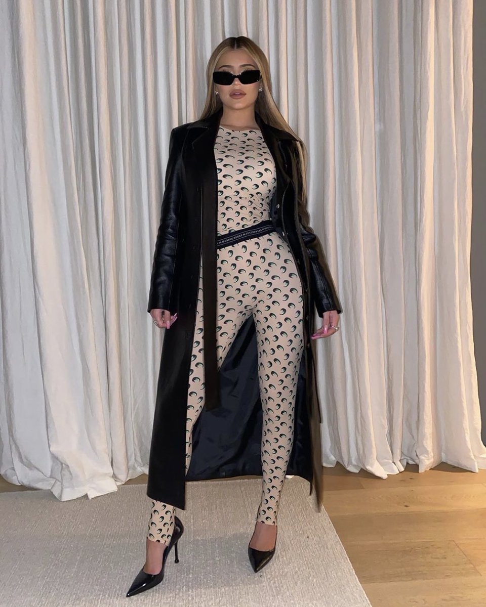 tenilleclarke1's tweet image. This is absolutely NOT a coincidence.