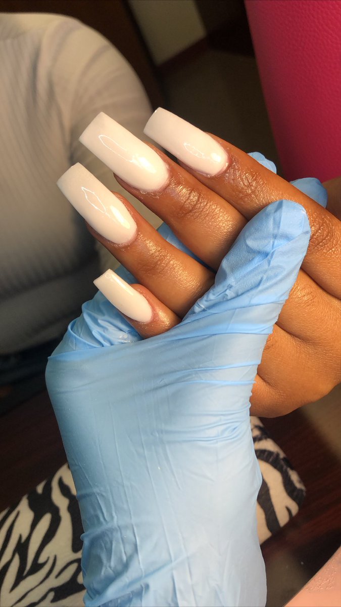 Reneellaa's tweet photo. Hey twitter! I’m an upcoming nail tech located in Huntsville,AL 📍I will appreciate it if you guys can retweet this post for me. Your retweet may bring me my next client 😊 Thank you! 
Ig: reneella_ https://t.co/ExTeyeLvi7