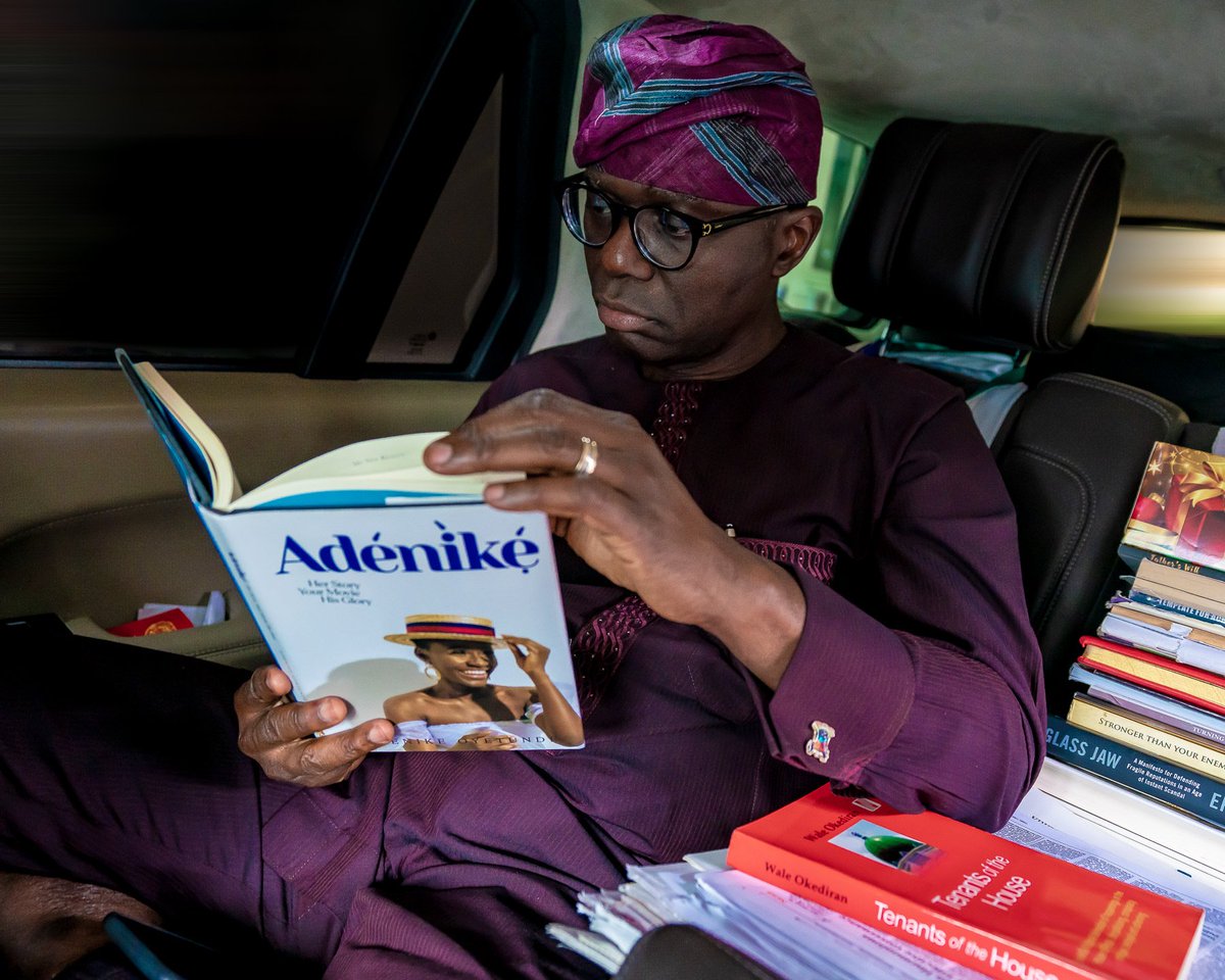 DrAlongeAJ's tweet photo. #WorldBookDay
Meet the State Gorvenor (Gov. Babajide Sanwoolu) that reads on the move...
Nothing should stop you from reading a book daily... 
"The mind that reads , is the mind that is truly free"-Dr A.J.Alonge 
#LagosState @NLALibrary @nlalagos @Librarygovng @LRCN_info https://t.co/No7sgbua0b