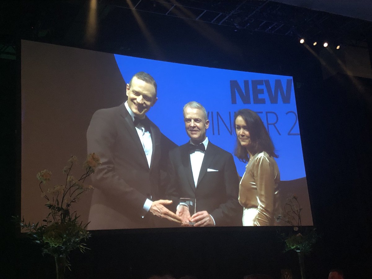 citybin's tweet image. 5th time’s a charm! ‘Deloitted’ to see CEO @gene_browne pick up our fifth DBMC award on behalf of everyone @citybin. @DeloitteIreland #bestmanaged #amazingcustomerservice #teamofteams