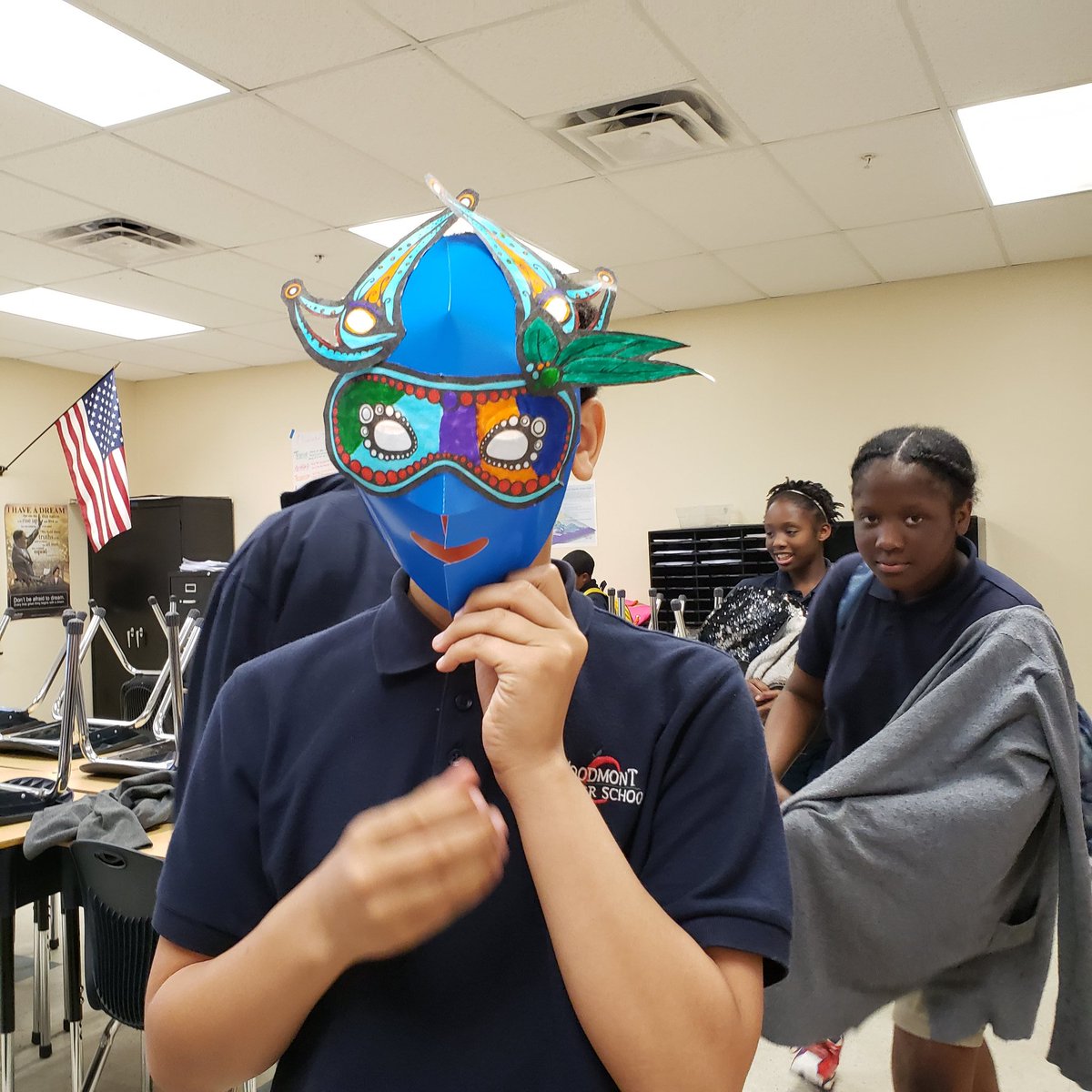 MrsDekkan's tweet photo. A little late,  but finishing up! @21stcclcMrs #MardiGras #steam #artseducation https://t.co/0nOFBR51ed