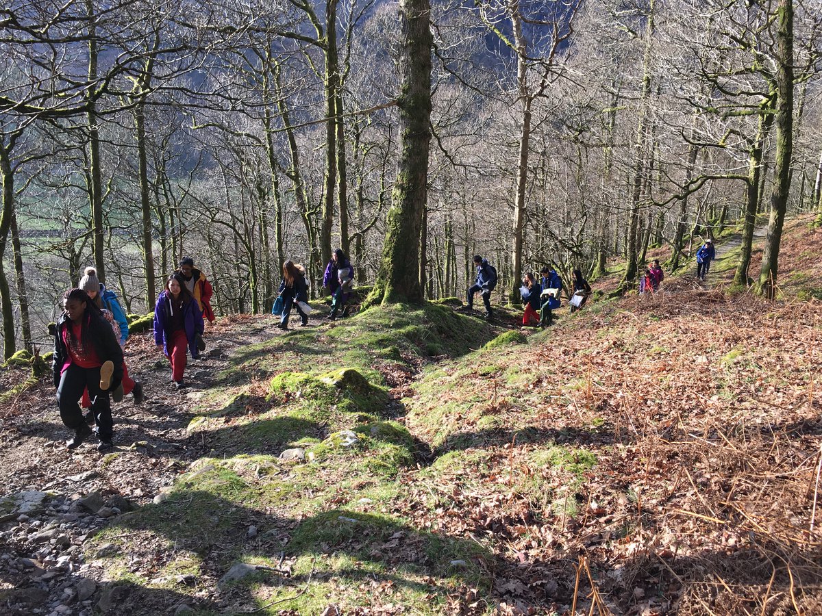 GeogDeptCC's tweet photo. Our AS Geographers have been exploring the intricacies of the carbon cycle in Borrowdale, a craggy valley in the beautiful Lake District. Snow-capped peaks and some sunny skies were a welcome backdrop. @GeogDeptCC @ConcordCollege #biogeography #fieldresearch https://t.co/PepDZ45oo1