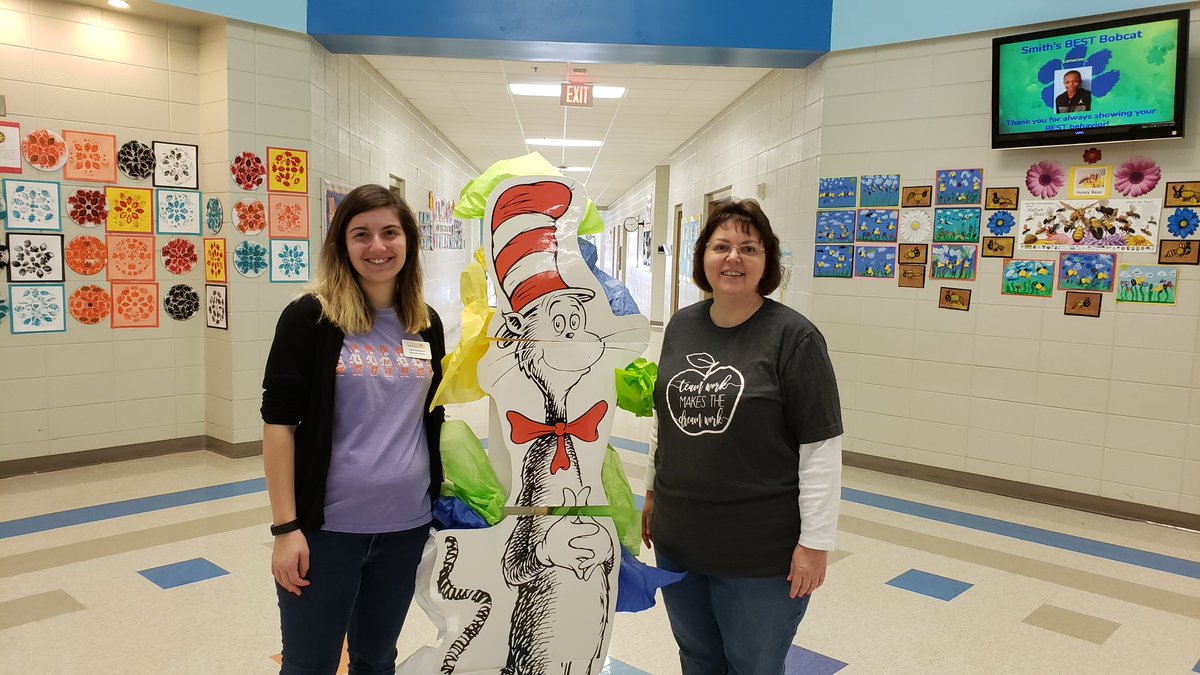 gkburrell_kay's tweet photo. Have enjoyed this week of Read Across America Week with a great team and student teacher. https://t.co/FwZ8VPaLLO