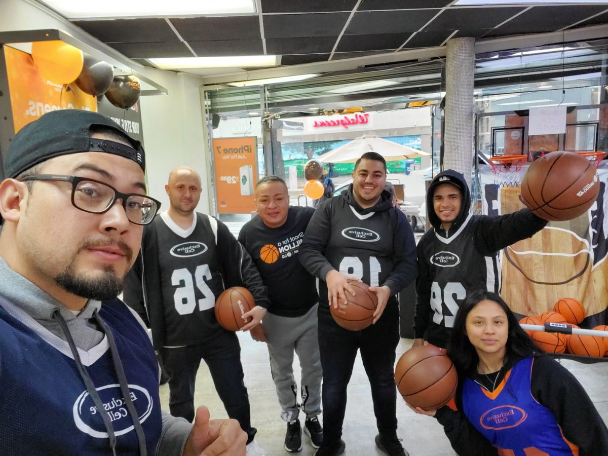 ExclusiveCellu2's tweet photo. Exclusive Team https://t.co/zLdsa6jte9