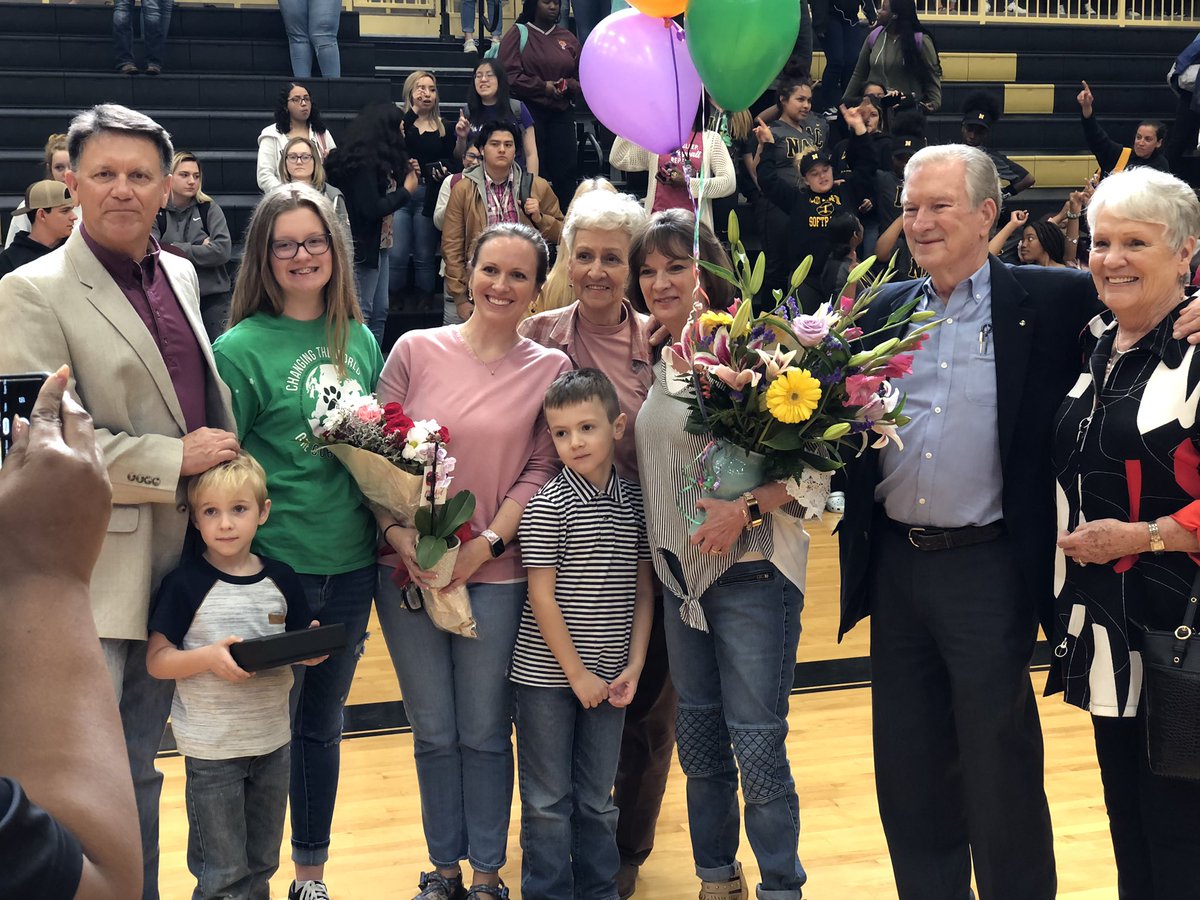 NacogdochesHS's tweet photo. Our Nacogdoches High School Teacher of the Year 2020 is Mrs. Lisa Fuller! Congratulations ! #NacISD #NacogdochesHS #DragonNation #ReturnOfTheNac
#Gr8X2BaDRAGON https://t.co/MWG7xwQHhi