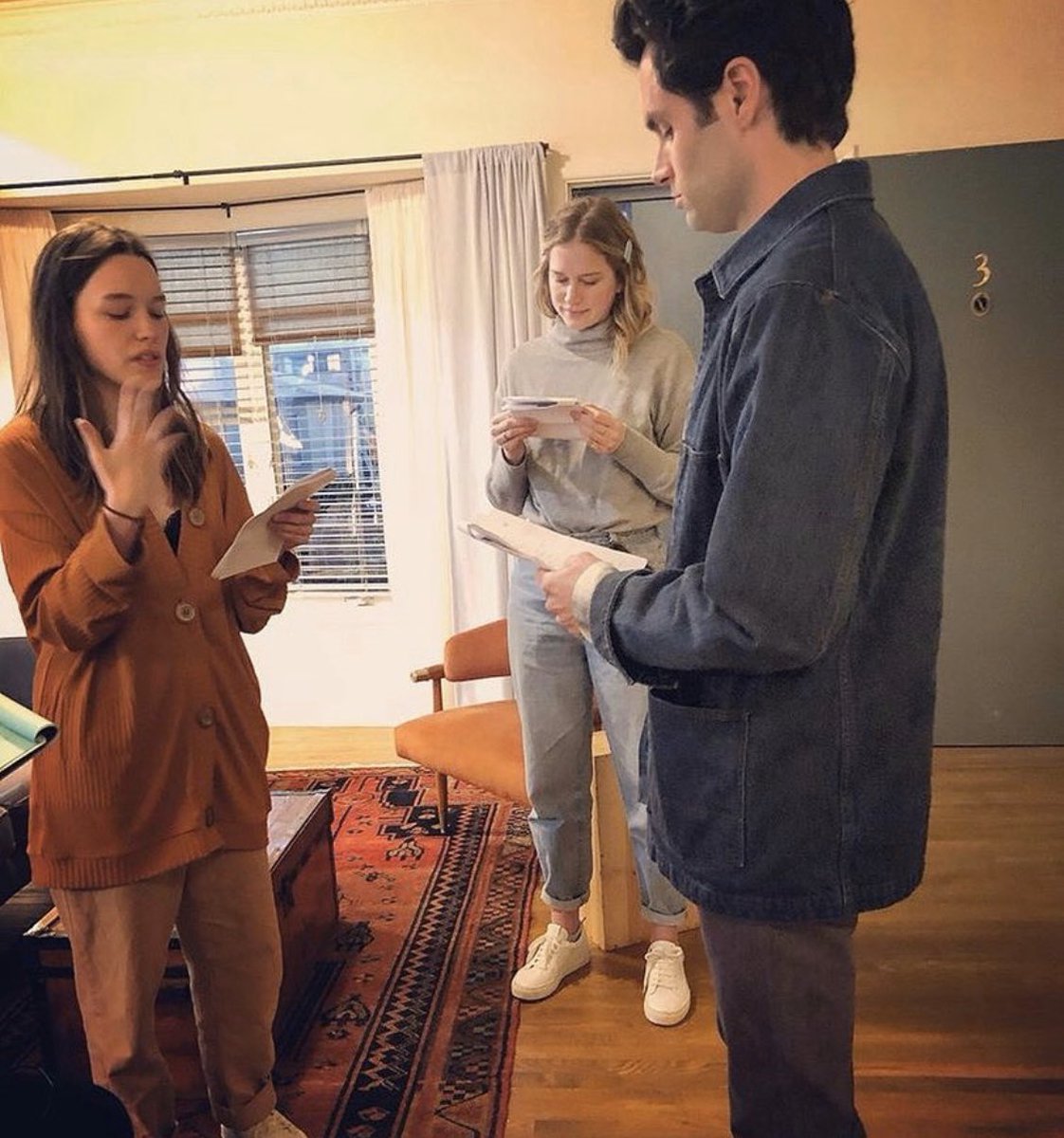 JoeGoldbergNYC's tweet photo. Filming 🎥
#YouSeasonTwo #YOUSEASON2 #YouOnNetflix #You2 #YouS2 #JoeGoldberg #PennBadgley #YOUNetlix https://t.co/RtxanAh6H8