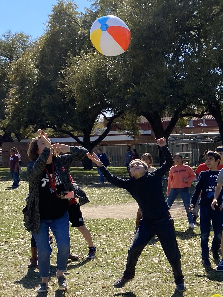 Dsanamo's tweet photo. It was a beautiful day for a spring party! I hope everyone enjoys Spring Break! @ketheoriginal #ketheoriginal https://t.co/nbEpdSrD1G
