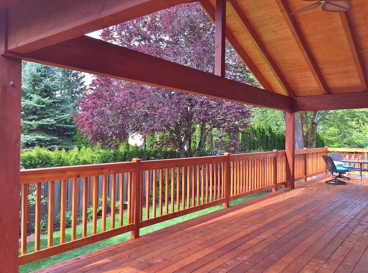 GoStraightLine_'s tweet image. #PatioCovers are a MUST in the #PNW because of our rain ☔ When you get a patio cover from us you'll never have to cancel your #BBQ because of the weather 🔥🍔🔥 !
.
.
.
.
.
.
#RedCedar #CustomDeck #DeckBuilder #Grill #OutdoorLiving #CoveredPatio #Patio #Deck #StainedCedar