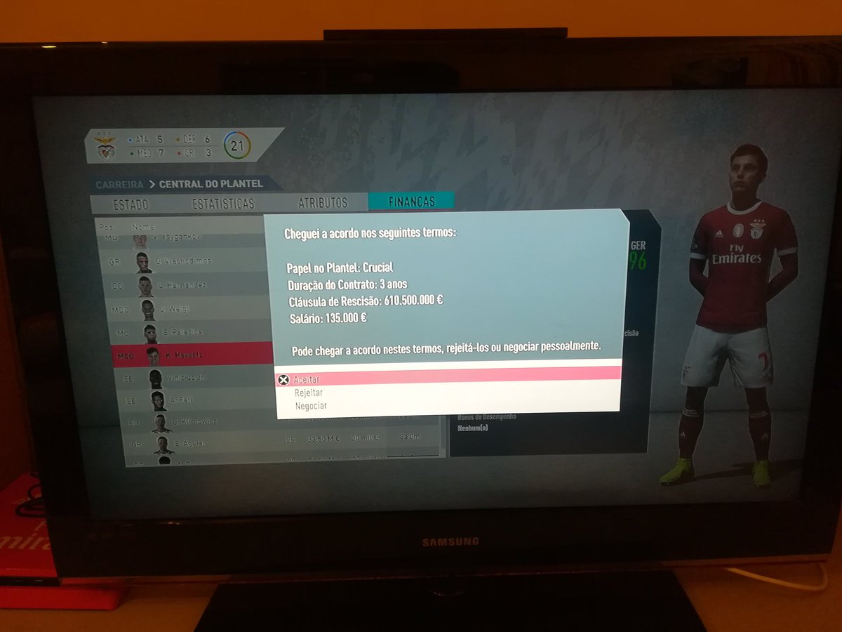 MateusMirandaF2's tweet photo. @BitFut, o Havertz 96 não quis ficar atrás e, depois de o Halaand pedir uma cláusula de rescisão na ordem dos 400M, este pede uma cláusula de rescisão de 600M 😂😂 https://t.co/64SEHCY2Y6