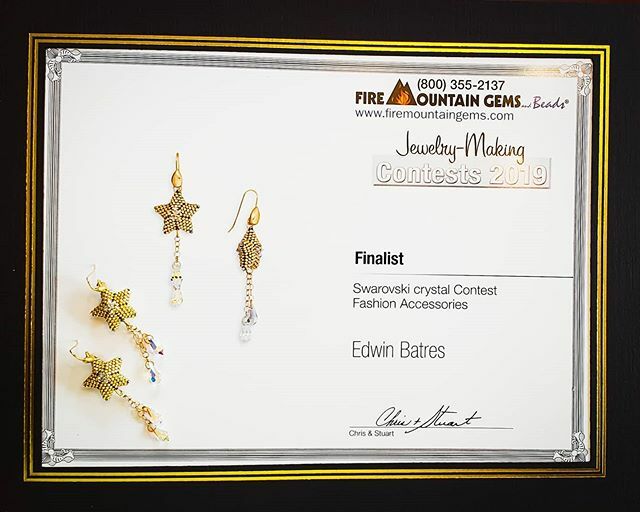 ACLPatterns's tweet image. Just got around to opening my mail today and I find this prize for my piece on the Swarovski contest 2019. Thank you @firemountaingems for the awesome surprise.
#thebeadboy #design #style #unique #beadwork #beadweaving #inspiration #geometric #original #… ift.tt/338213z