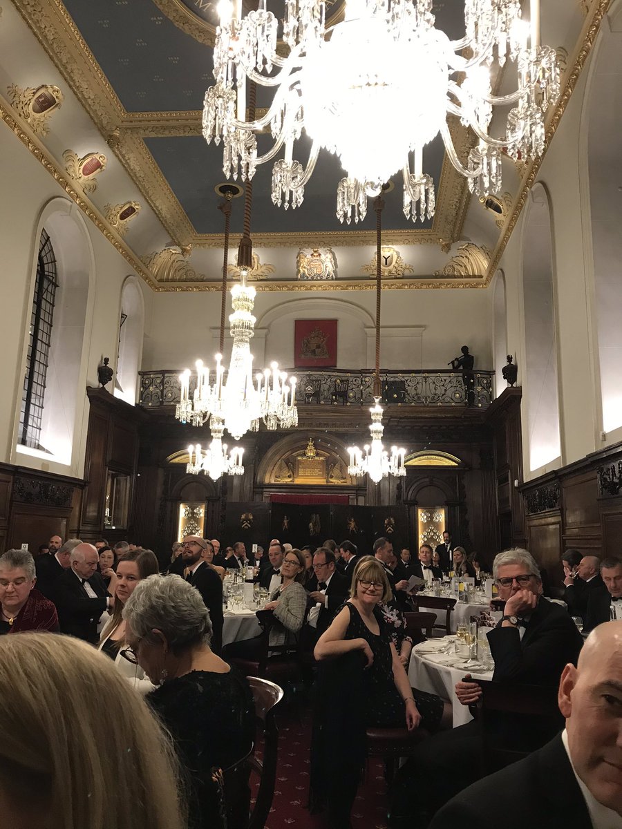 Carolyn_CIPFA's tweet photo. A wonderful evening with Society of London Treasurers hosted by Caroline Holland President of SLT, venue being Vitners Hall was exceptional @Carolyn_CIPFA https://t.co/ZwHbJCj3mW