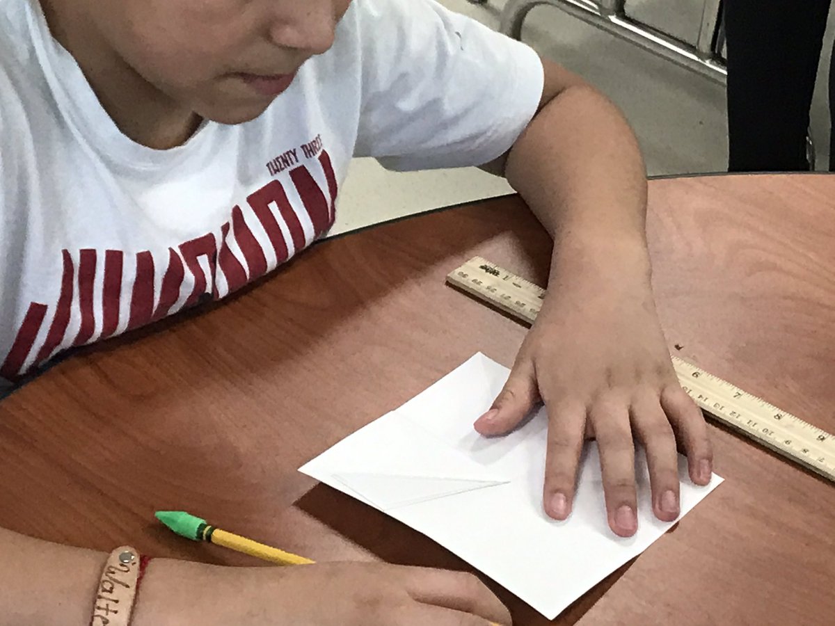ms_sps's tweet photo. I try to incorporate art each day in my lessons. Art provides my new arrivals with much needed respite and a way to be creative at the same time! https://t.co/qam9HH5TSp