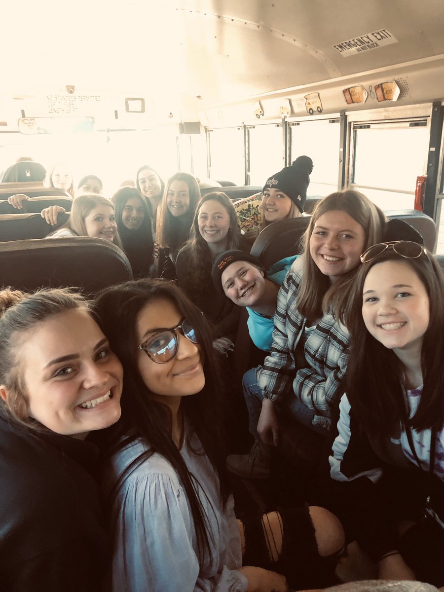 STCEGirlsWP's tweet photo. On the road! Ready for a fun weekend!!!🛣🏞🌊☀️ #teamtrip #waterpolo #saints https://t.co/NZagJGzKvp
